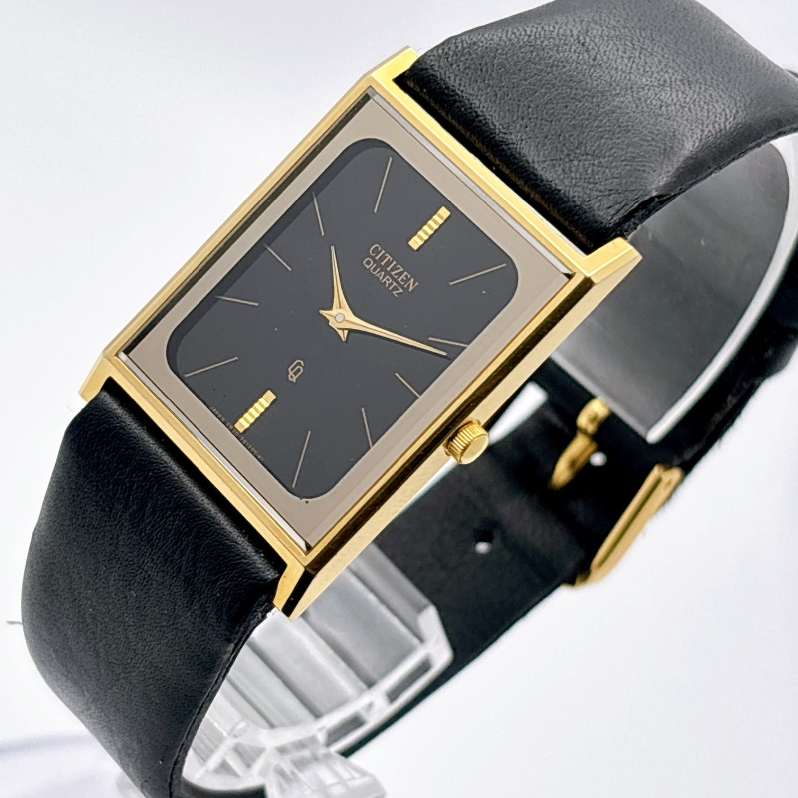 【美品】CITIZEN シチズン クォーツ スクエア ゴールド ブラック メンズ腕時計 354