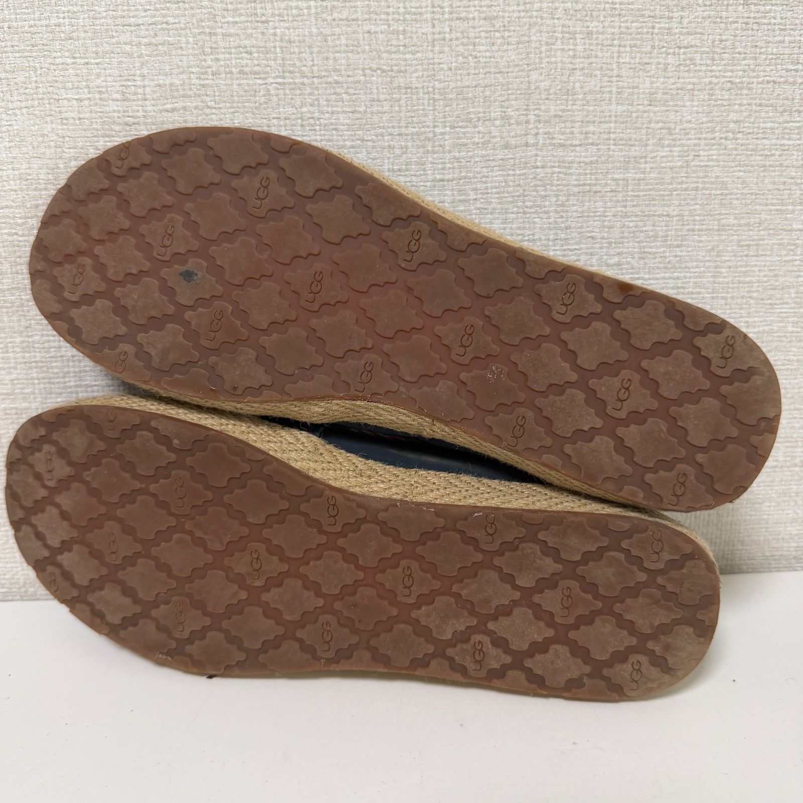 UGG アグ 1004111 モカシン ネイビー 23cm - メルカリ