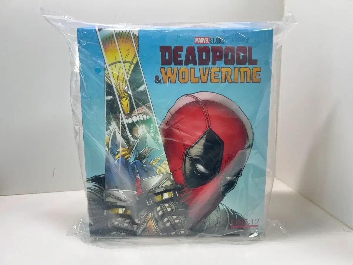 メズコ Mezco デッドプール MOVIEバージョン 未開封