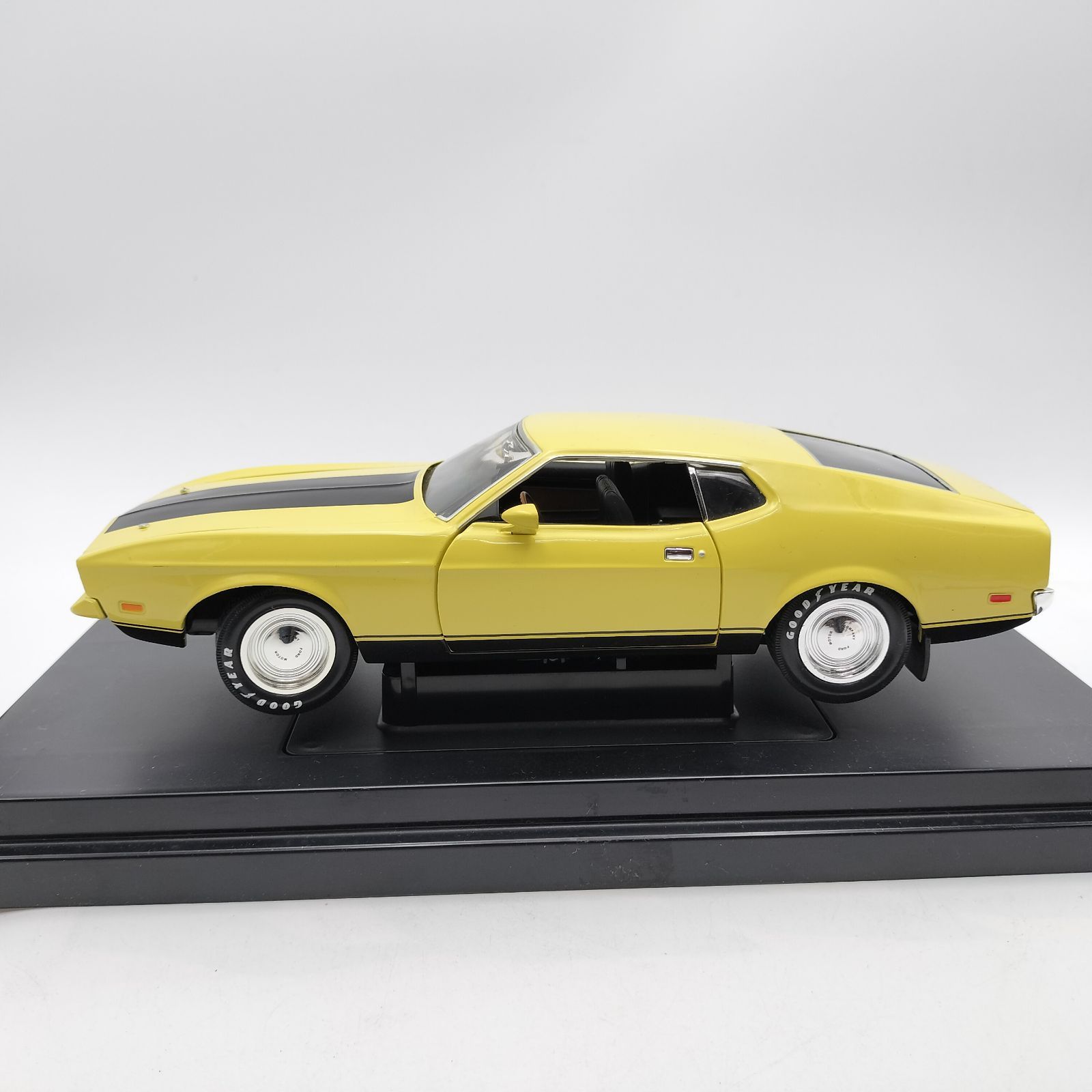 ERTL】1/18 マスタング マッハ1 エレノア 1973 イエロー 60セカンズ