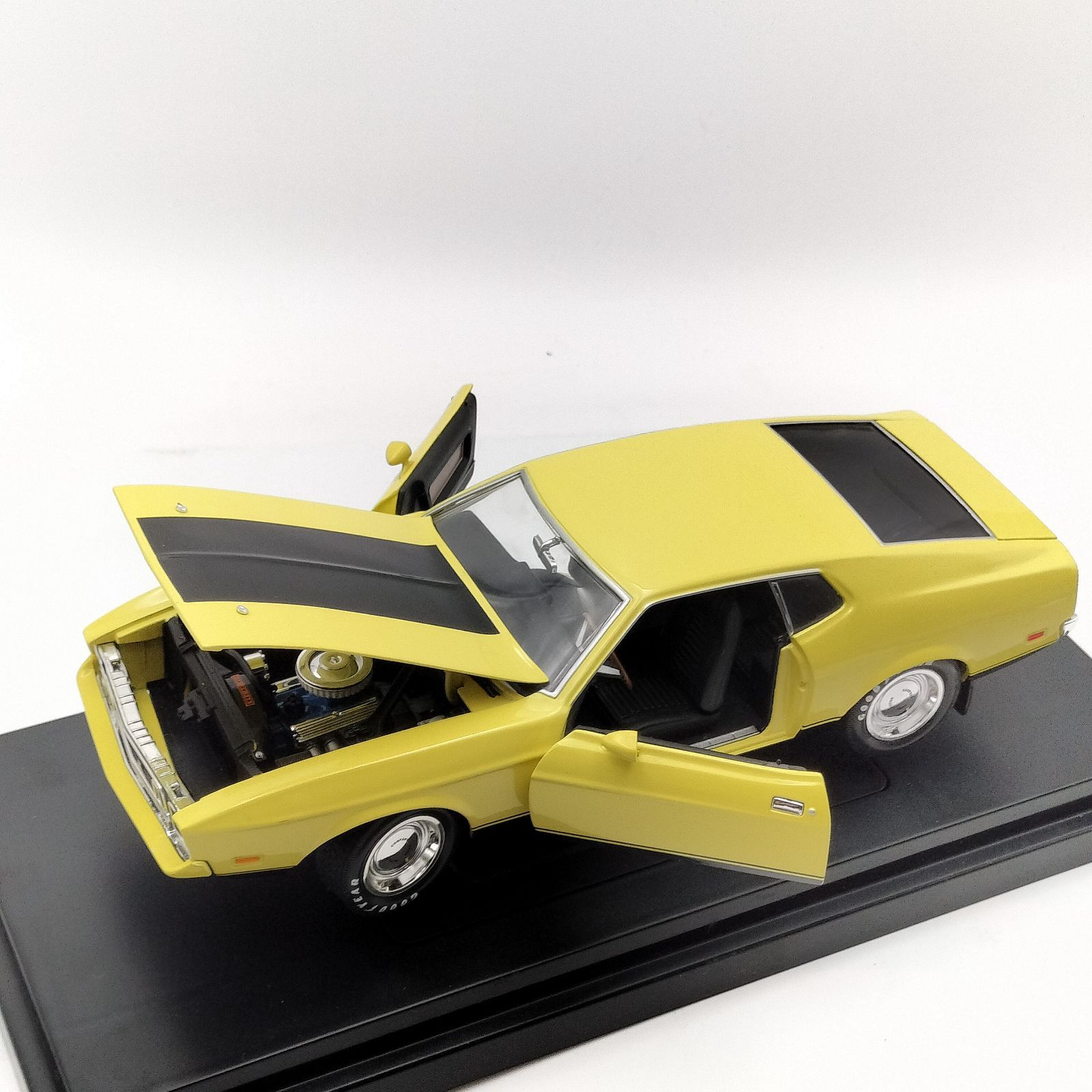 ERTL】1/18 マスタング マッハ1 エレノア 1973 イエロー 60セカンズ