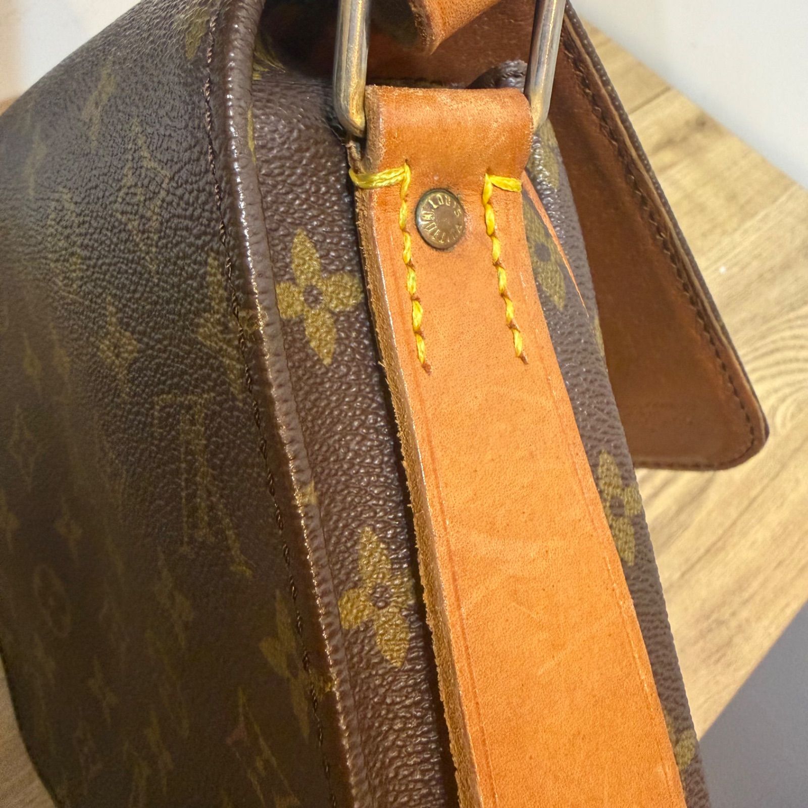 美品】LOUIS VUITTON ルイヴィトン モノグラム カルトシエール