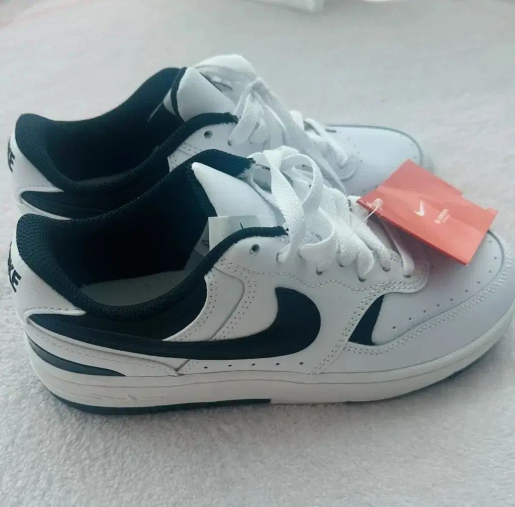新品 NIKE ナイキ GAMMA(ガンマ) フォース 225