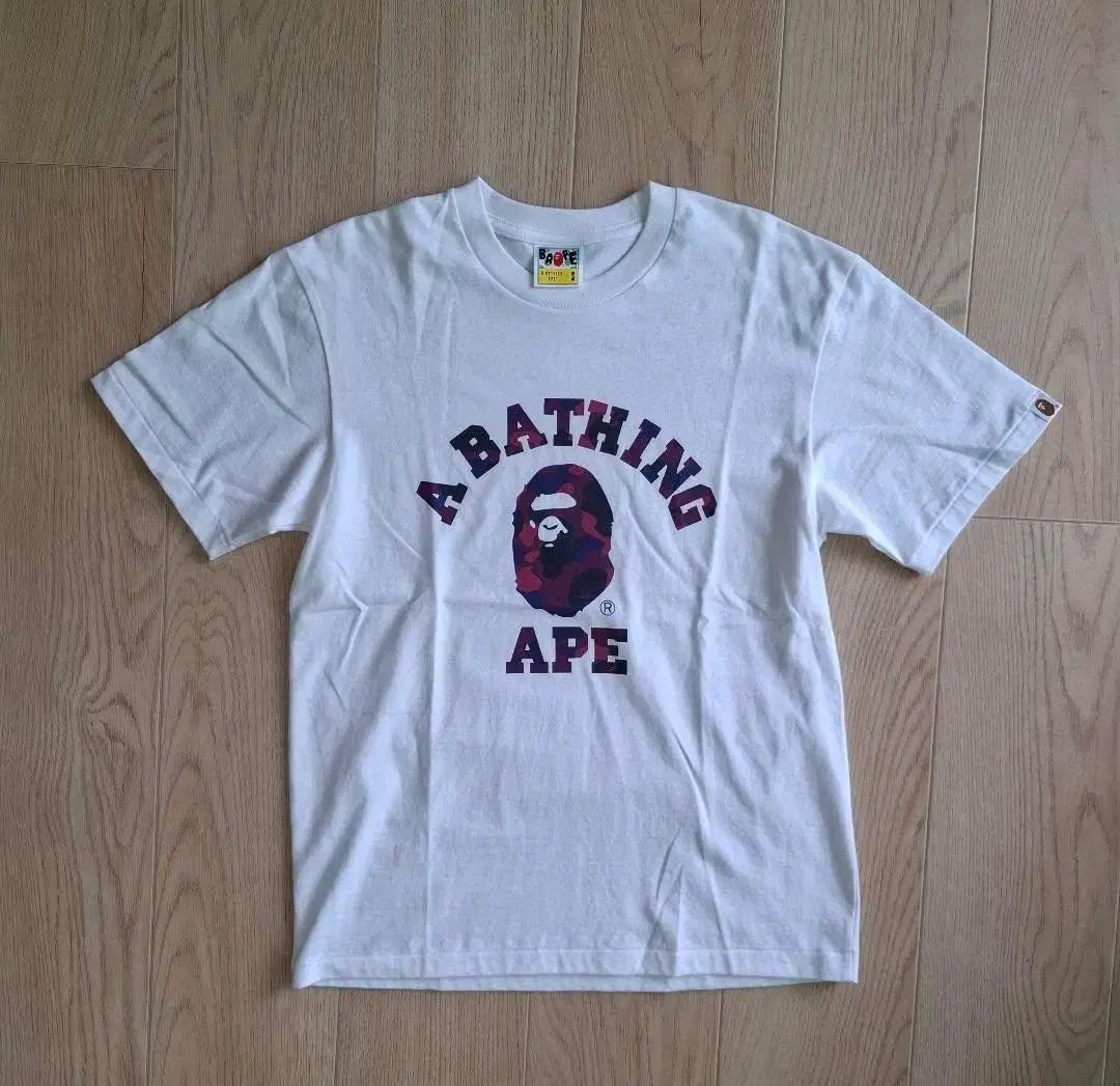 A BATHING APE アベイシングエイプ 半袖Tシャツ 白 S (新品)