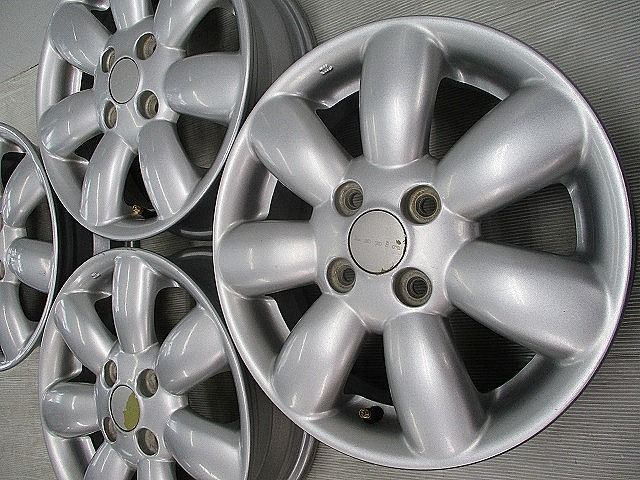 スズキ■ラパン HE22S■14インチ 4穴-100■装着車種ラパン 装着車種ラパン