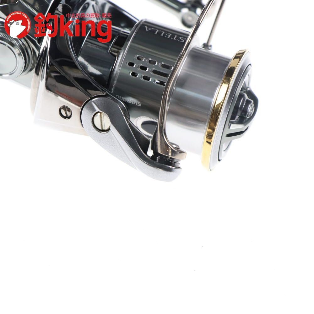 中古/美品】 シマノ 18 ステラ C2500SXG リブレ ハンドルノブ付 /H062M
