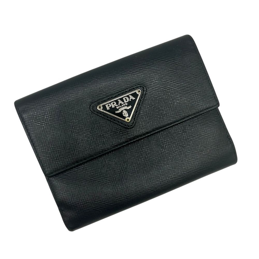 PRADA プラダ ウォレット 二つ折り ブラック 三角ロゴ プレート 財布 コイン カード ケース レザー ブラック ネロ レディース メンズ ユニセックス 定番 黒 【ブランドギャラリー東心斎橋店】 32,175円
