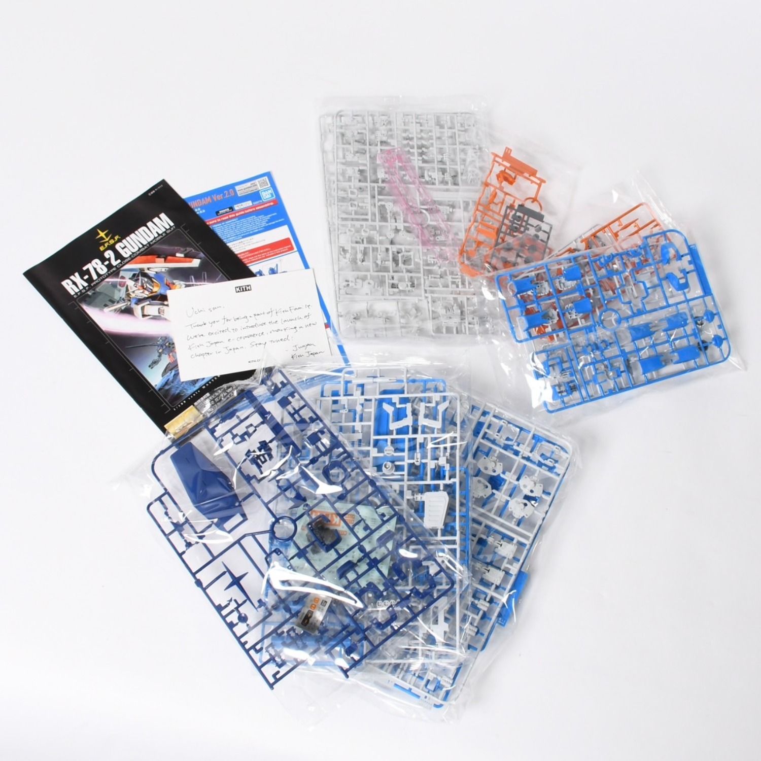新品未使用 KITH × ガンダムプラモデル MG 1/100 RX-78-2 ガンダム Ver.20 5069776 バンダイナムコ ブルー オレンジ プラモデル 日本限定 中古 4a005237 新品未使用 KITH × ガンダムプラモデル MG 1/100 RX-78-2 ガンダム Ver