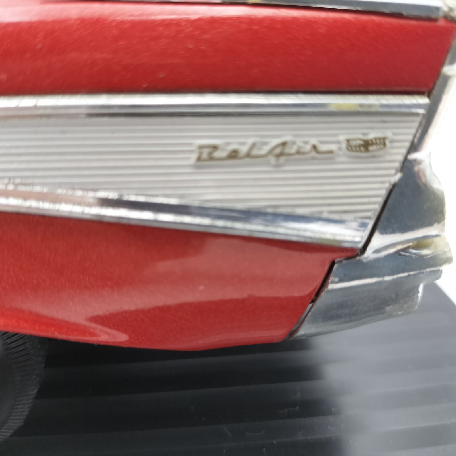 1/18 シボレー ノマド 1957 CHEVROLET NOMAD レッド Road Toughダイ
