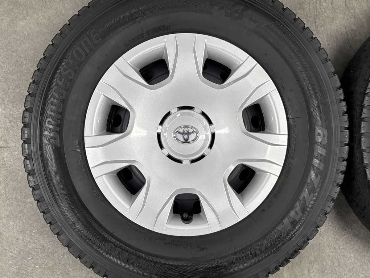 美品 バリ溝 スタッドレス付】トヨタ 200 ハイエース 純正 15in 6J +35 