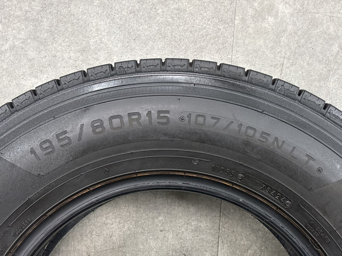バリ溝】ダンロップ ウィンターマックス LV01 for VAN 195/80R15 LT 4