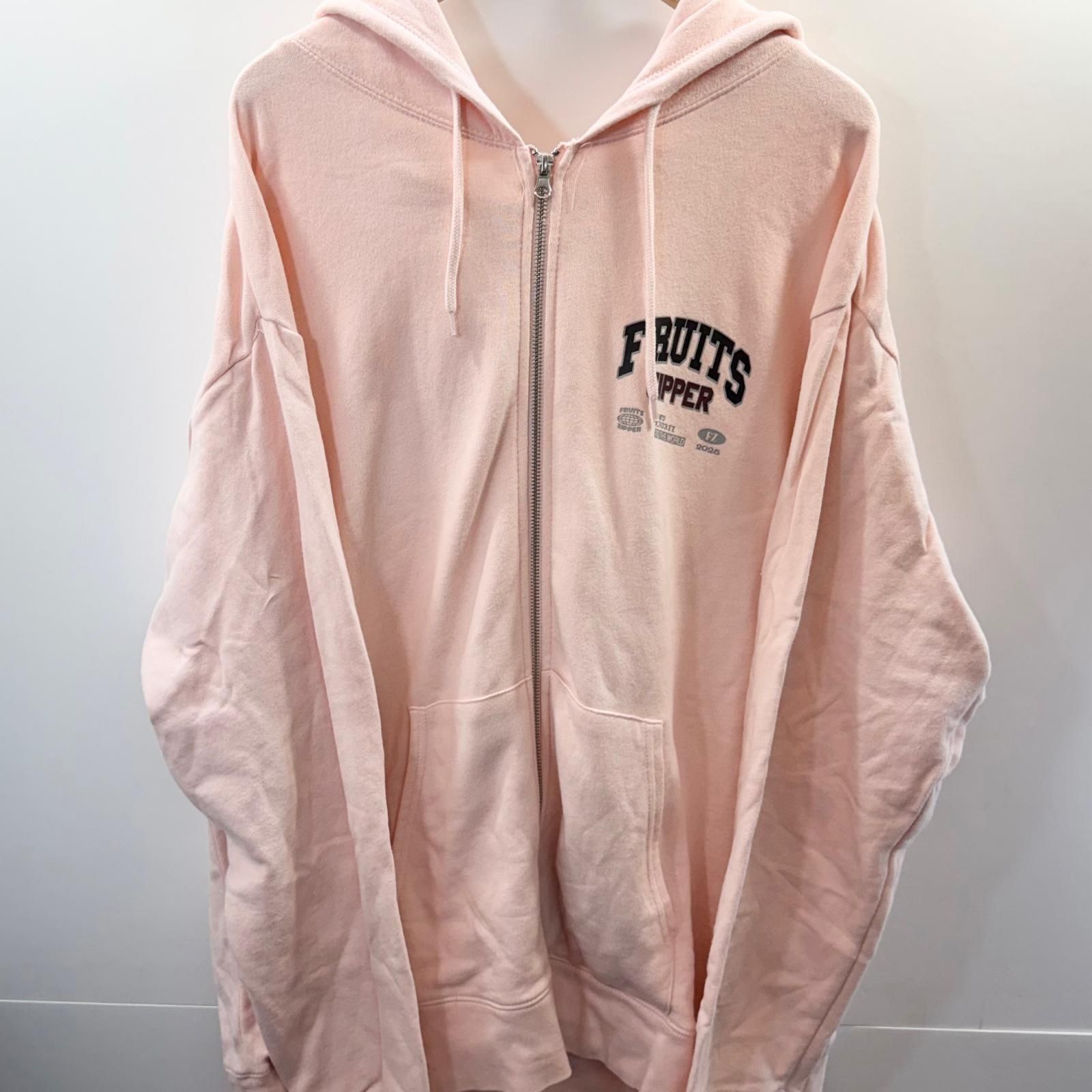 尾張小牧店】 FRUITS ZIPPER 松本かれん OSHI API パーカー XLサイズ