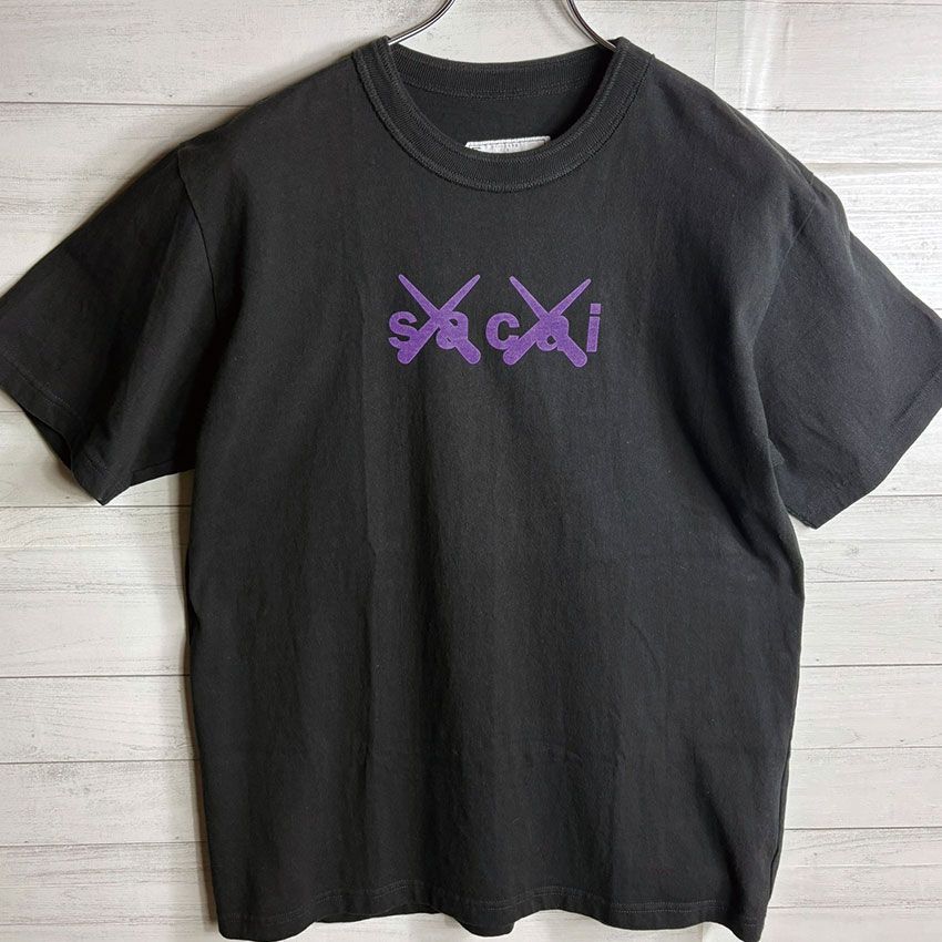 Sacai サカイ × Kaws カウズ センターロゴ Tシャツ 21SS サイズ3 Flock