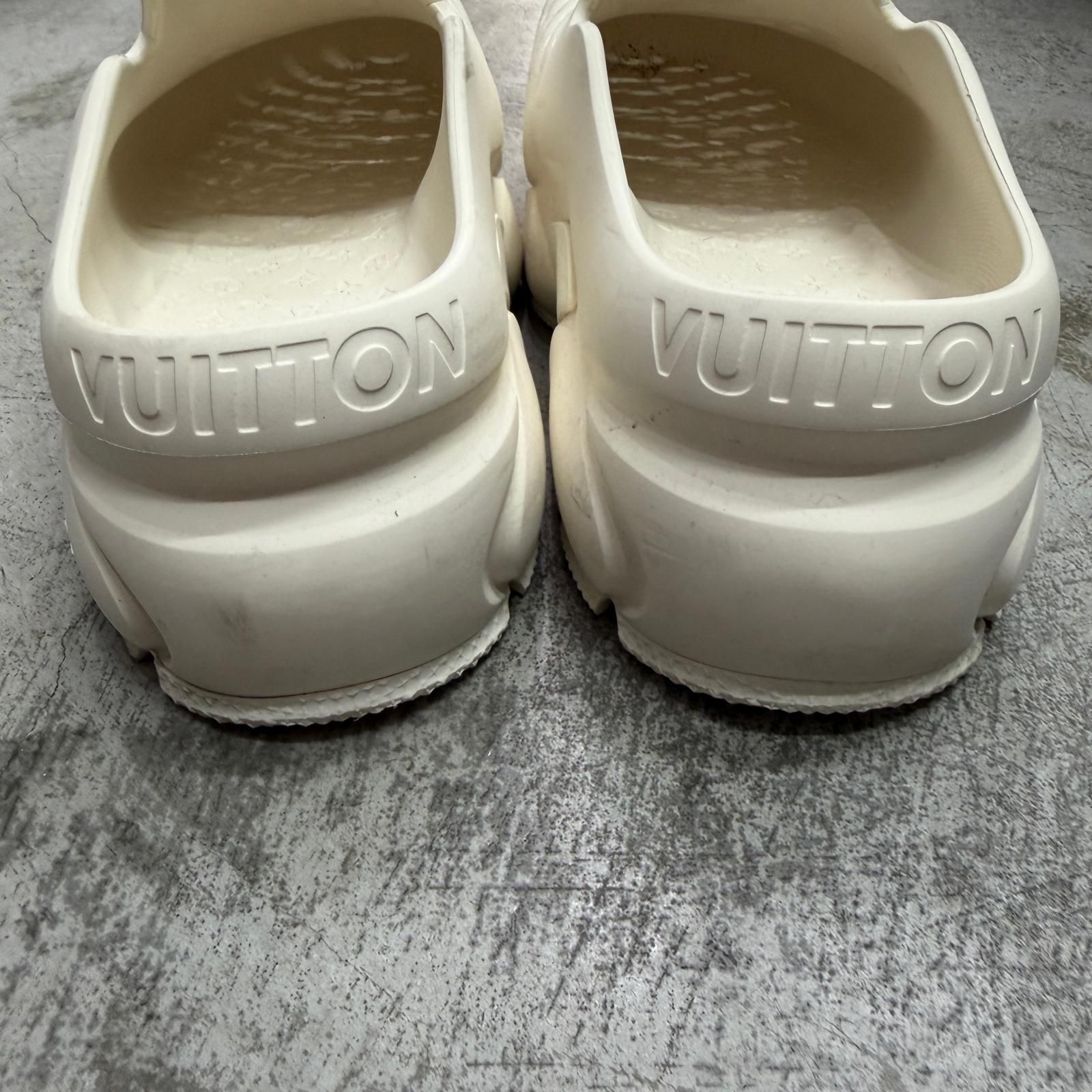タイムセール　早い者勝ち　ルイヴィトン　サンダル ホワイト　美品 参考上代104500円 LOUIS VUITTON LVシャークライン サンダル サンダル