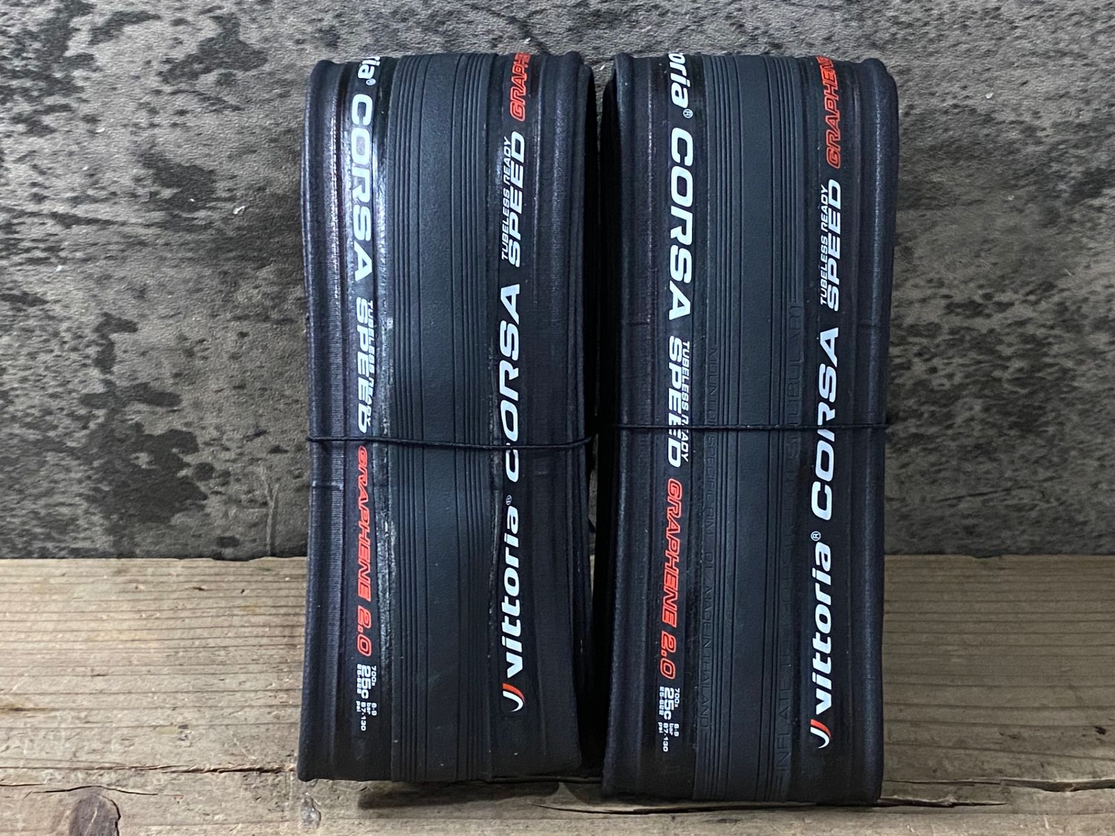 KJ220 ヴィットリア VITTORIA CORSA SPEED TUBELESS READY GRAPHENE 2.0 チューブレスレディー タイヤ 700x25C