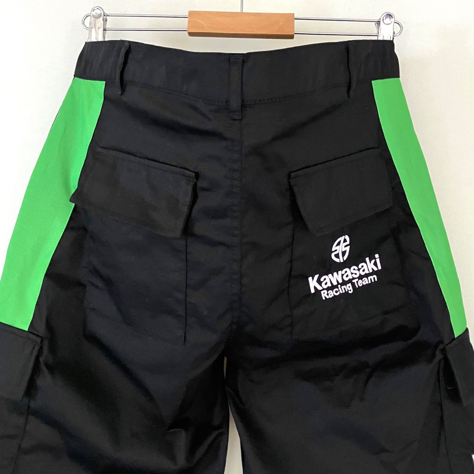 カワサキ レーシングチーム/Kawasaki Motor☆カーゴショーツ☆刺繍ロゴ