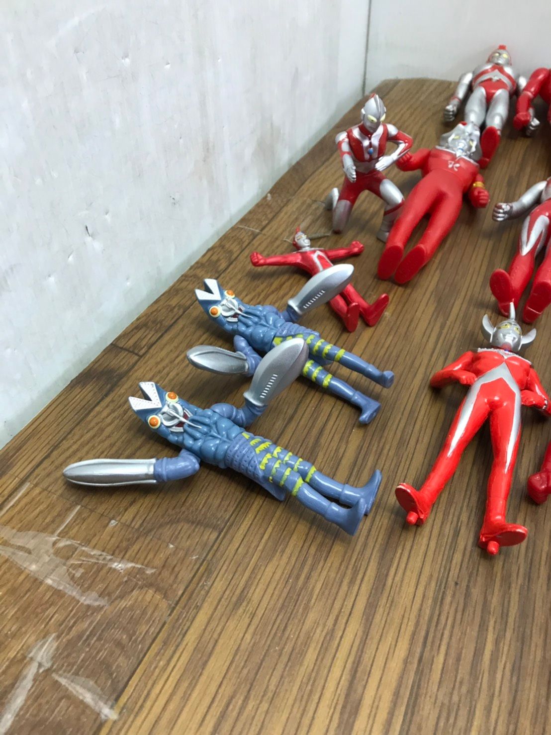 送料無料C52862 BANDAI ウルトラマン ソフトビニール人形 まとめ