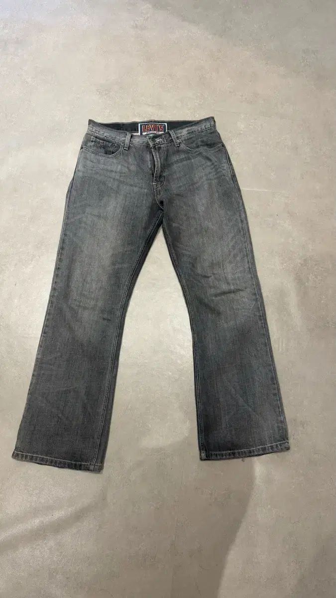 リーバイス 527 7,408円