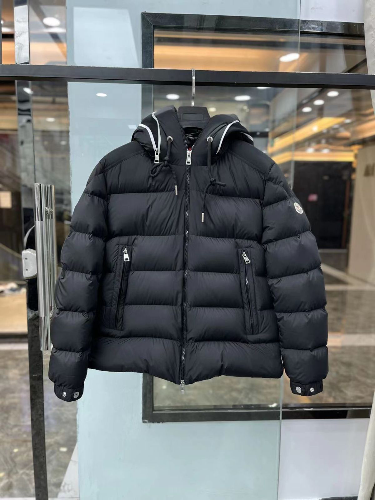 MONCLERモンクレール メンズ ダウンジャケット|本日限定特価|新品未使用