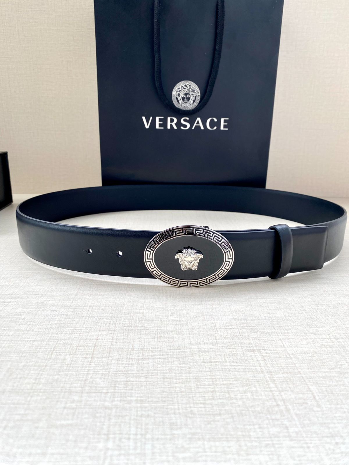 【今日特価】Versace メダサ レザーベルト-3