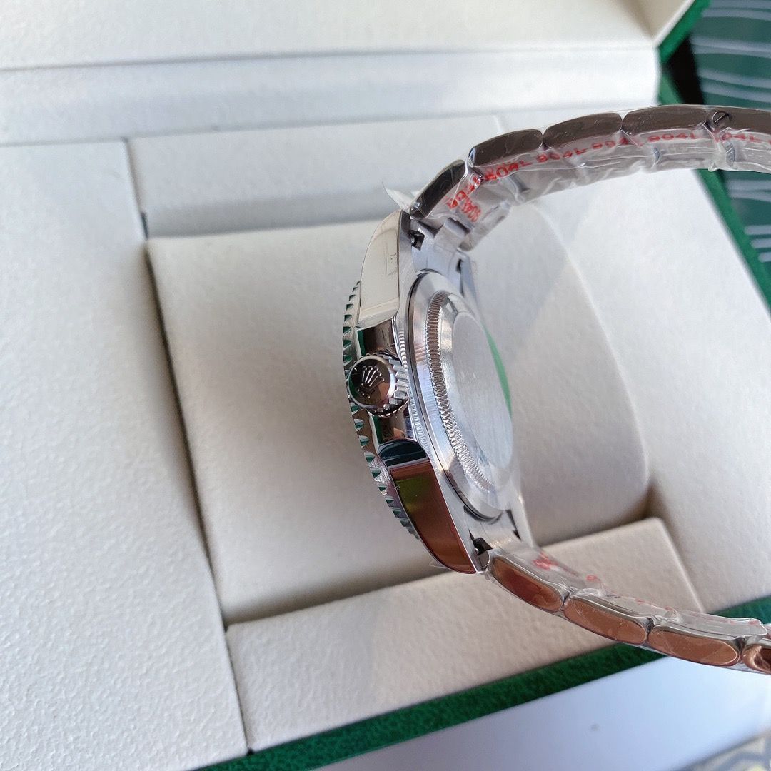 ROLEX ロレックス サブマリーナー メンズ腕時計 39mm｜グリーンダイアル×自動巻き機械式｜本日限定特価新品未使用