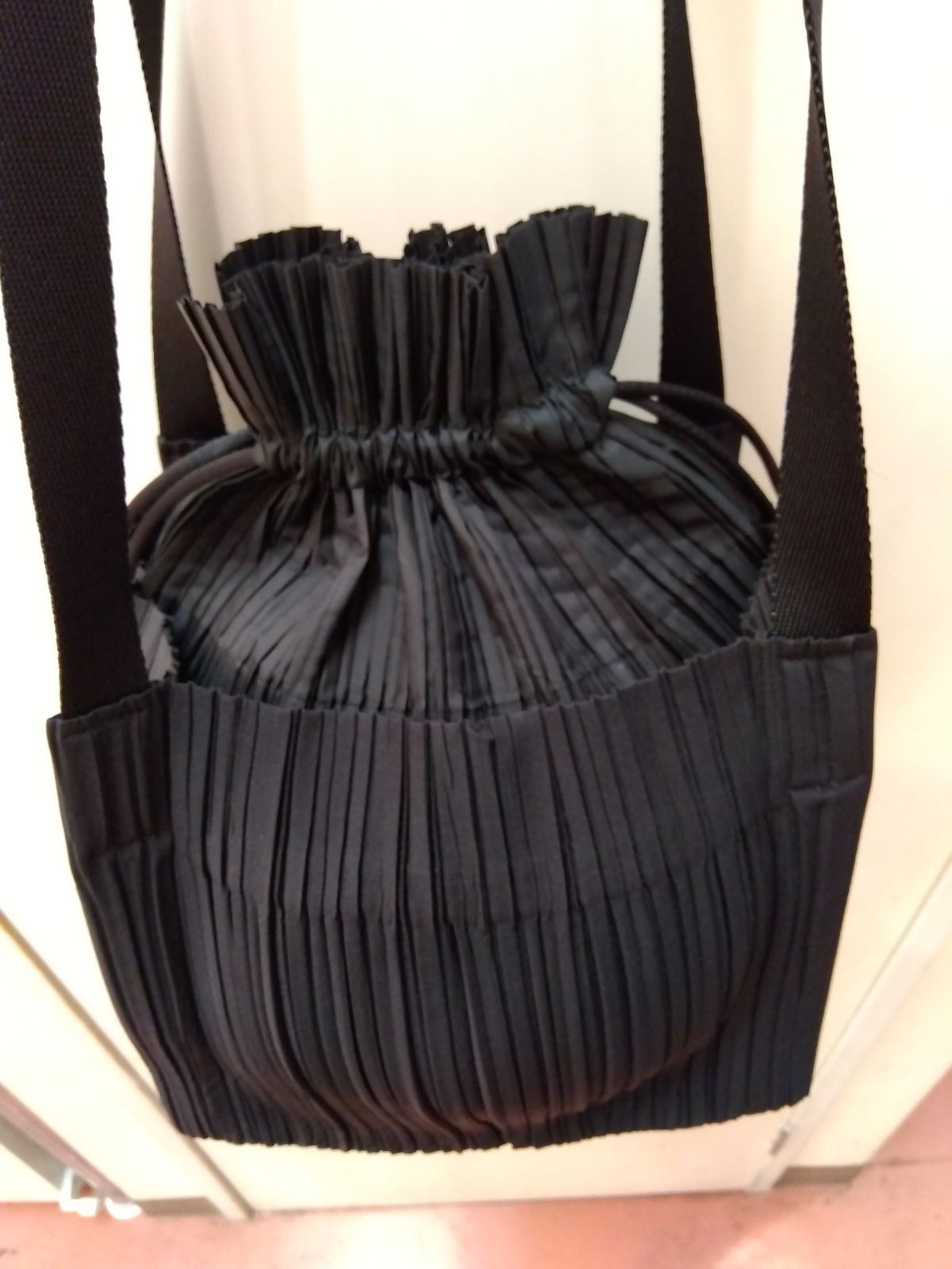M17 プリーツプリーズ PLEATS PLEASE イッセイミヤケ プリーツ加工 肩