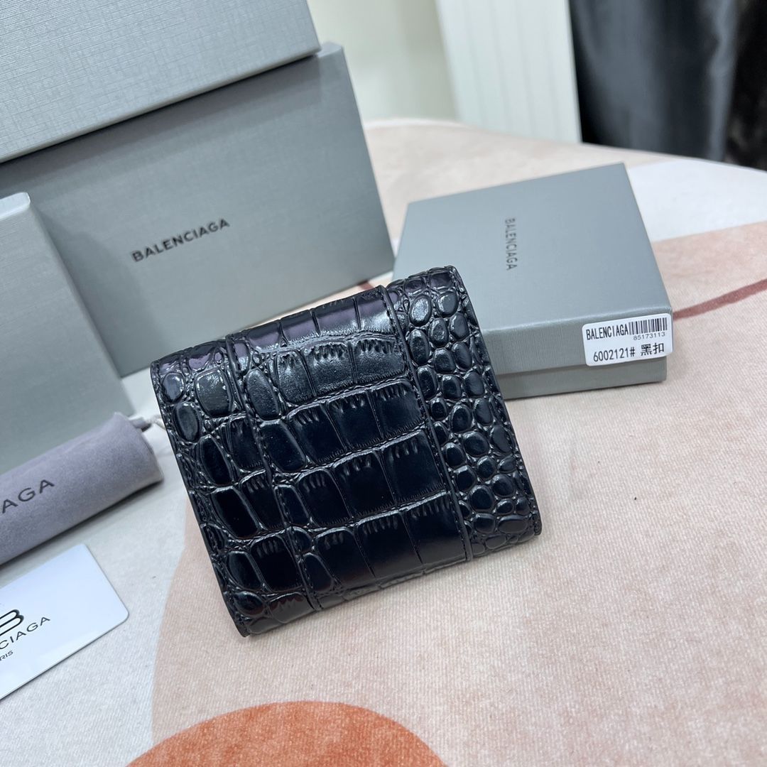 今日特価】Balenciaga ミニウォレット, シャイニークロコダイル