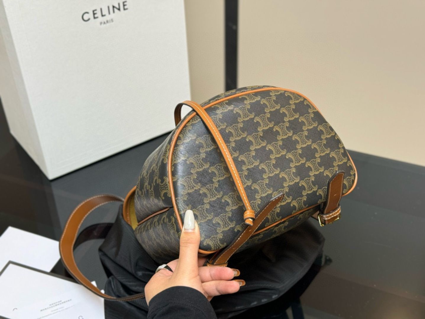 [Celine] ミニバックパック - 専用ボックス付き | セリーヌ レディースバッグ｜本日限定特価｜新品未使用-WTO輸入