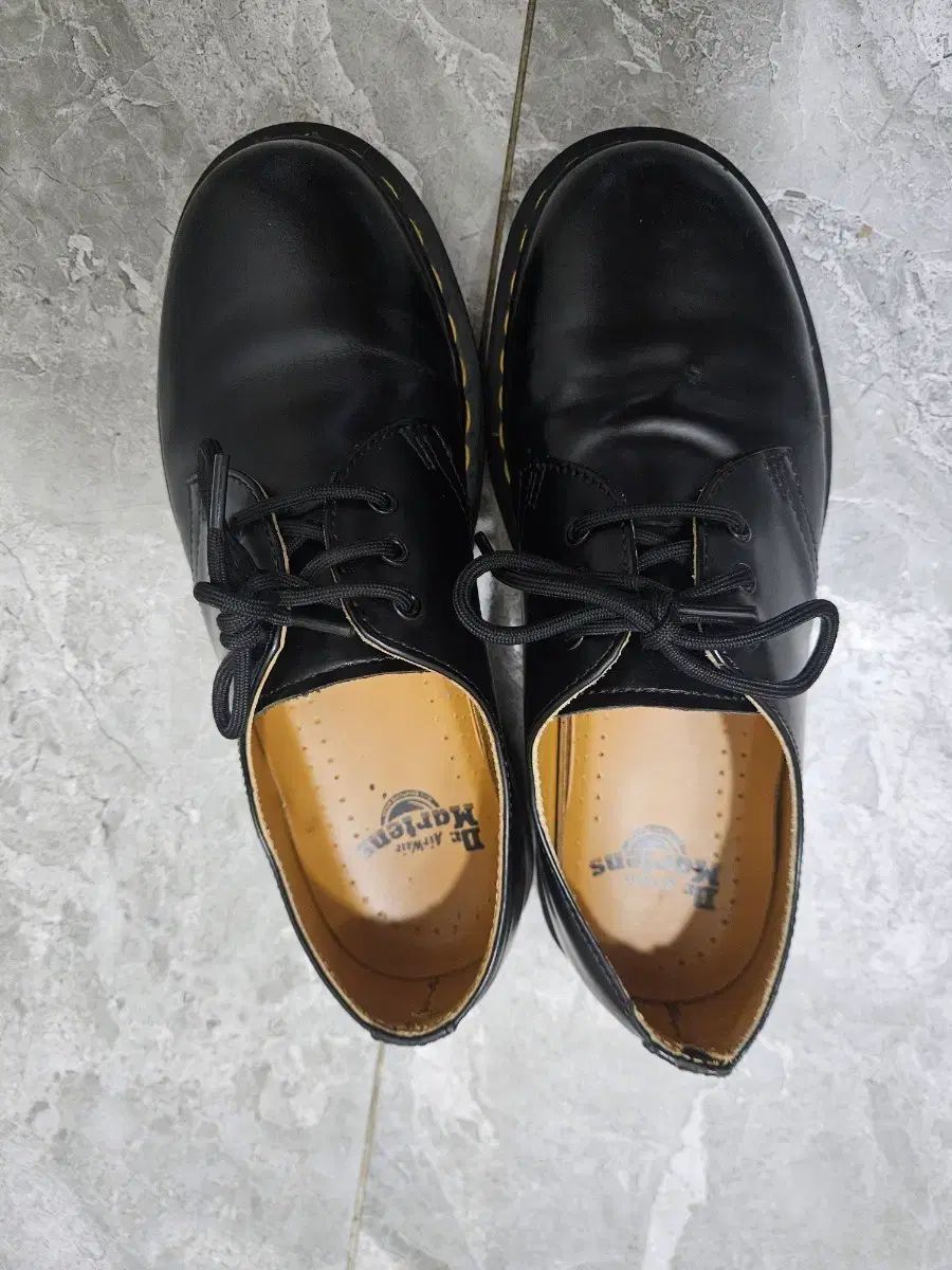 DR. MARTENS ドクターマーチン 3ホールシューズ ブラック