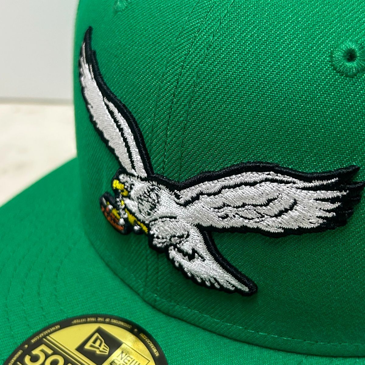 米国仕様 NEWERA 59FIFTY ニューエラ NFL イーグルス PHI EAGLES 旧ロゴ Throwback (25-6)