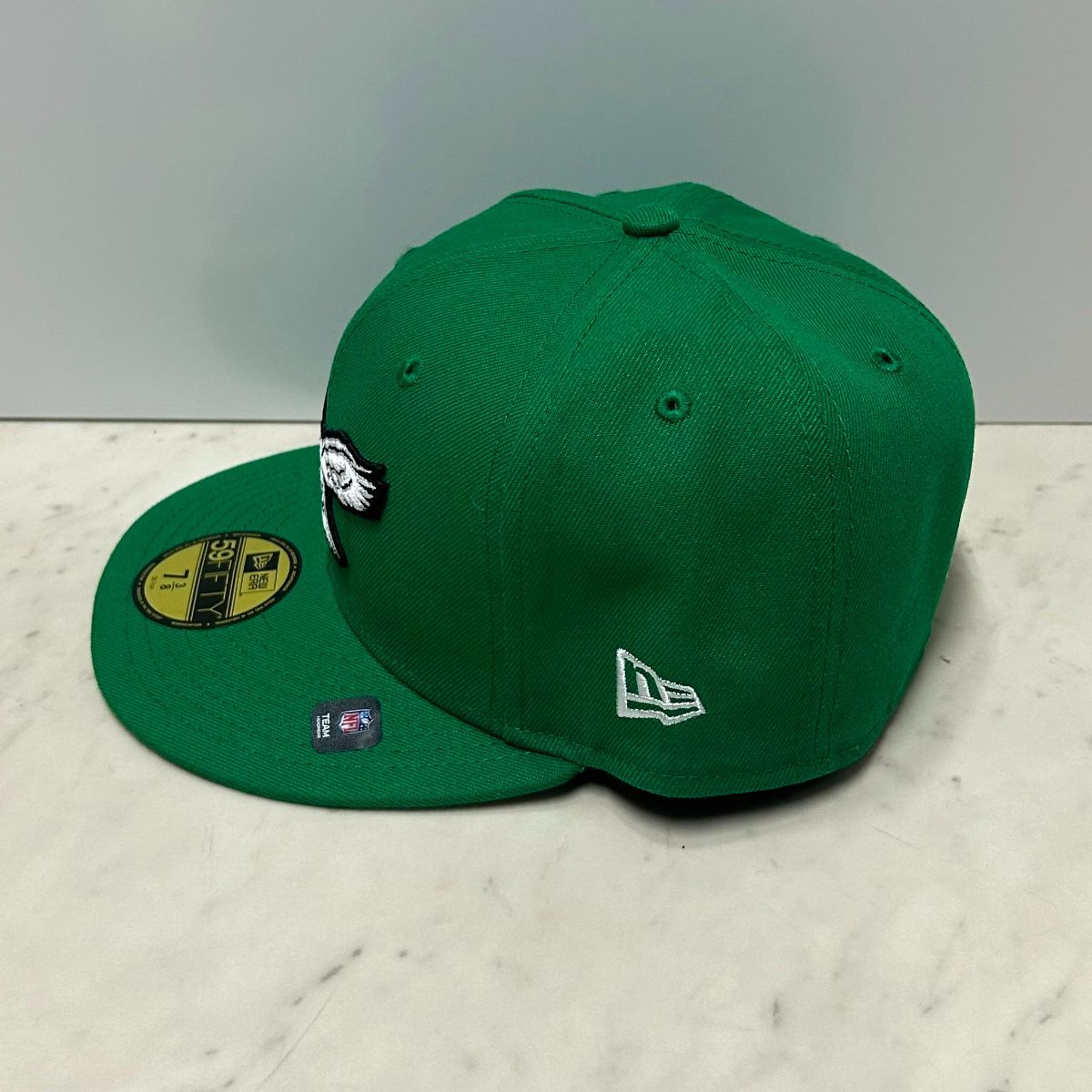 米国仕様 NEWERA 59FIFTY ニューエラ NFL イーグルス PHI EAGLES 旧ロゴ Throwback (25-6)