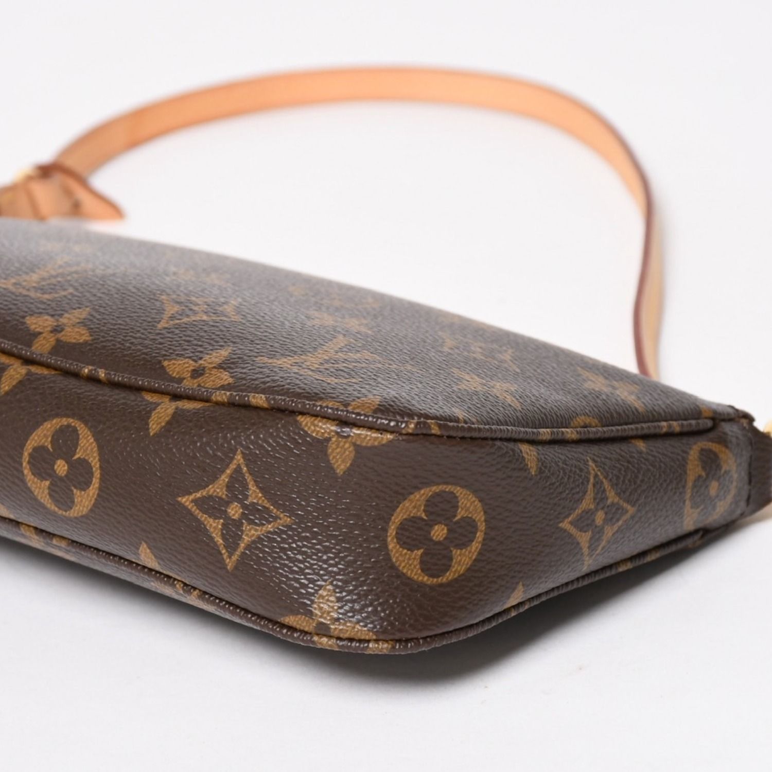 極美品 LOUIS VUITTON ルイヴィトン モノグラム ポシェット アクセ