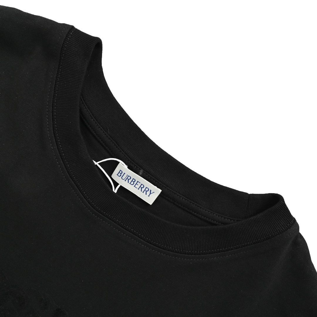 【今日特価】Burberry 24ss フロッキングライディングホースプリント T シャツ