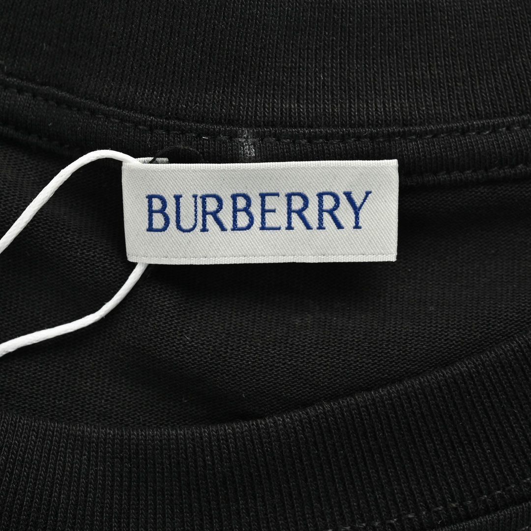 【今日特価】Burberry 24ss フロッキングライディングホースプリント T シャツ