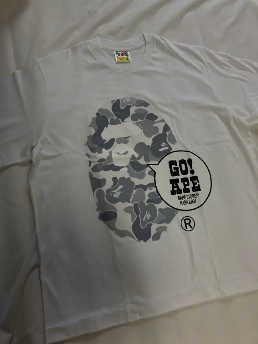 A BATHING APE アベイシングエイプ カモフラ 半袖 Tシャツ 白