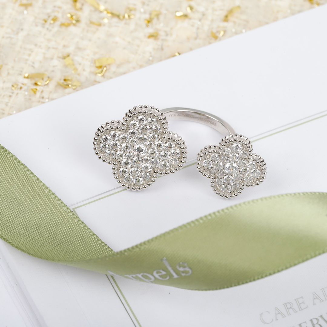 Van Cleef & Arpels オープンリング? マジック アルハンブラ フィンガー リング、オープンリング ホワイトゴールド｜本日限定特価｜新品未使用-MM輸入