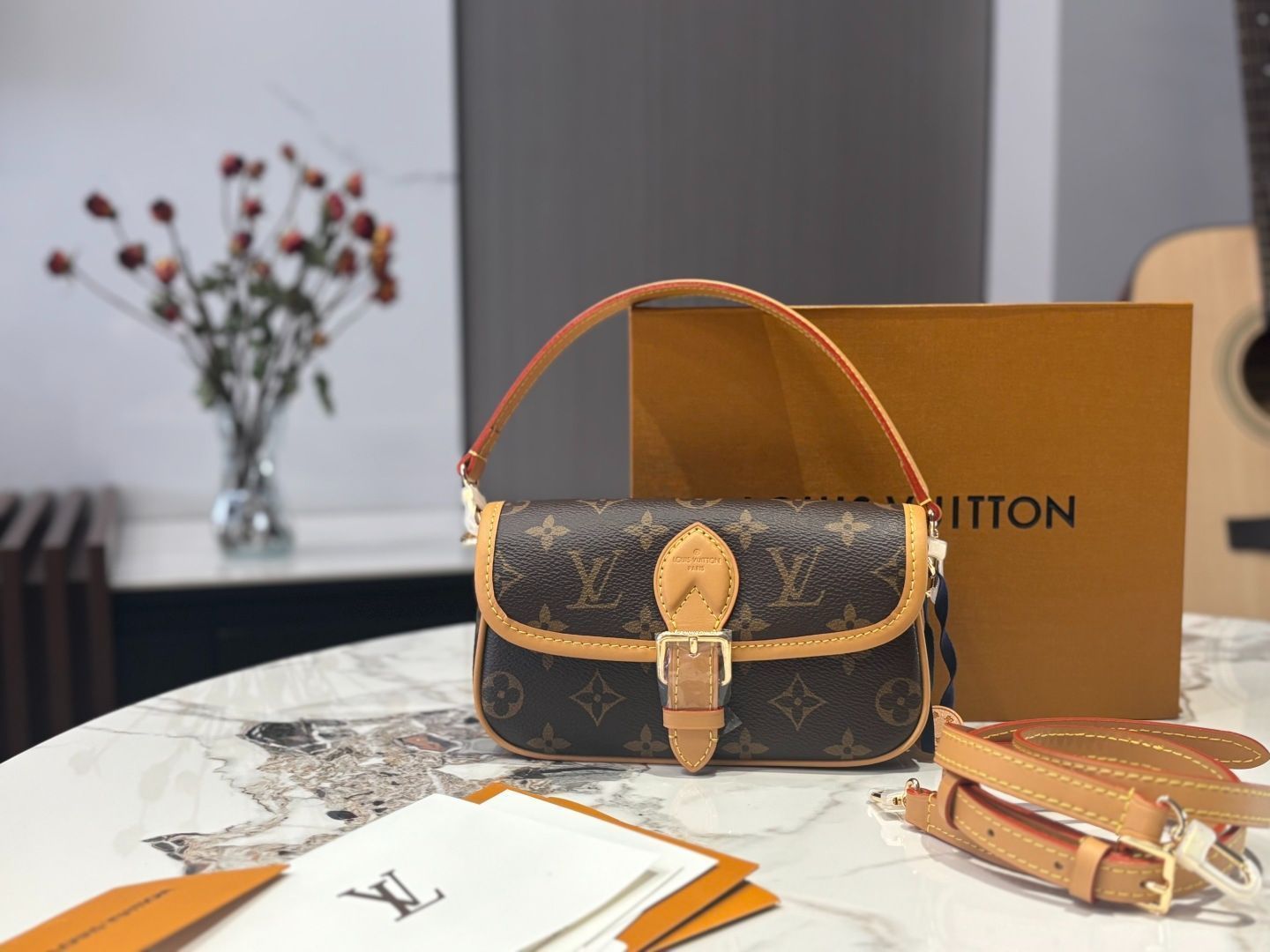 【今日特価】LV Diane Nano ダイアン ナノ バゲットバッグ（18.5×6×11cm）-MM輸入