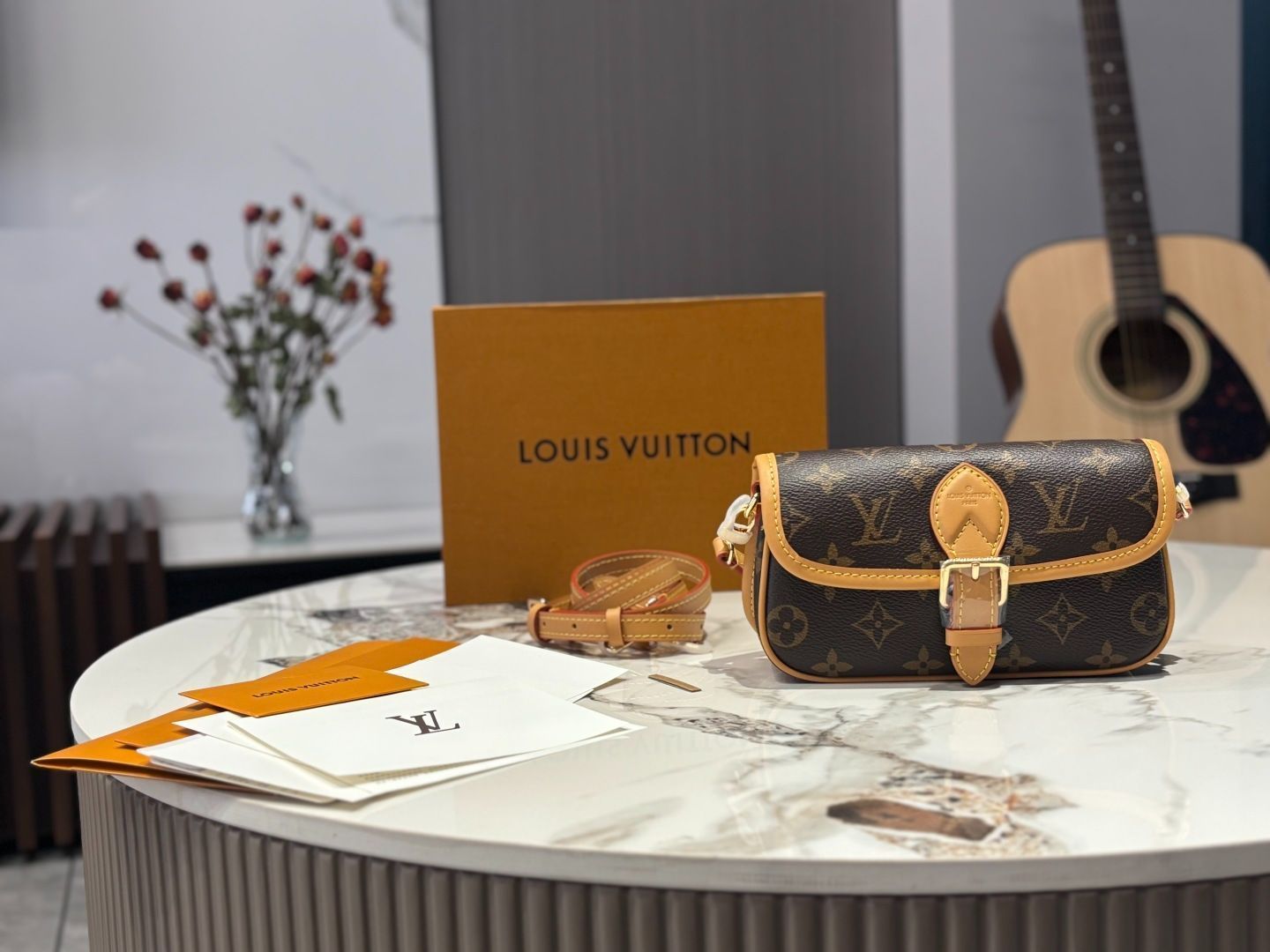 【今日特価】LV Diane Nano ダイアン ナノ バゲットバッグ（18.5×6×11cm）-MM輸入
