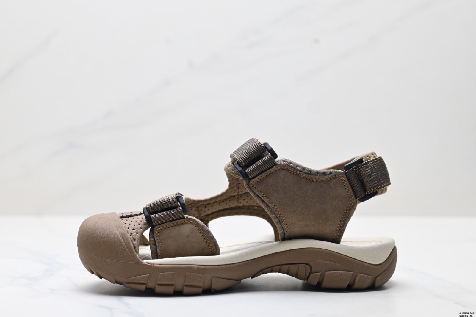 【今日特価】ECCO メンズ ローカット ラセン式締め付け スポーツサンダル 夏用レジャー ネット素材仕様 送料無料 在庫限定セール価格！