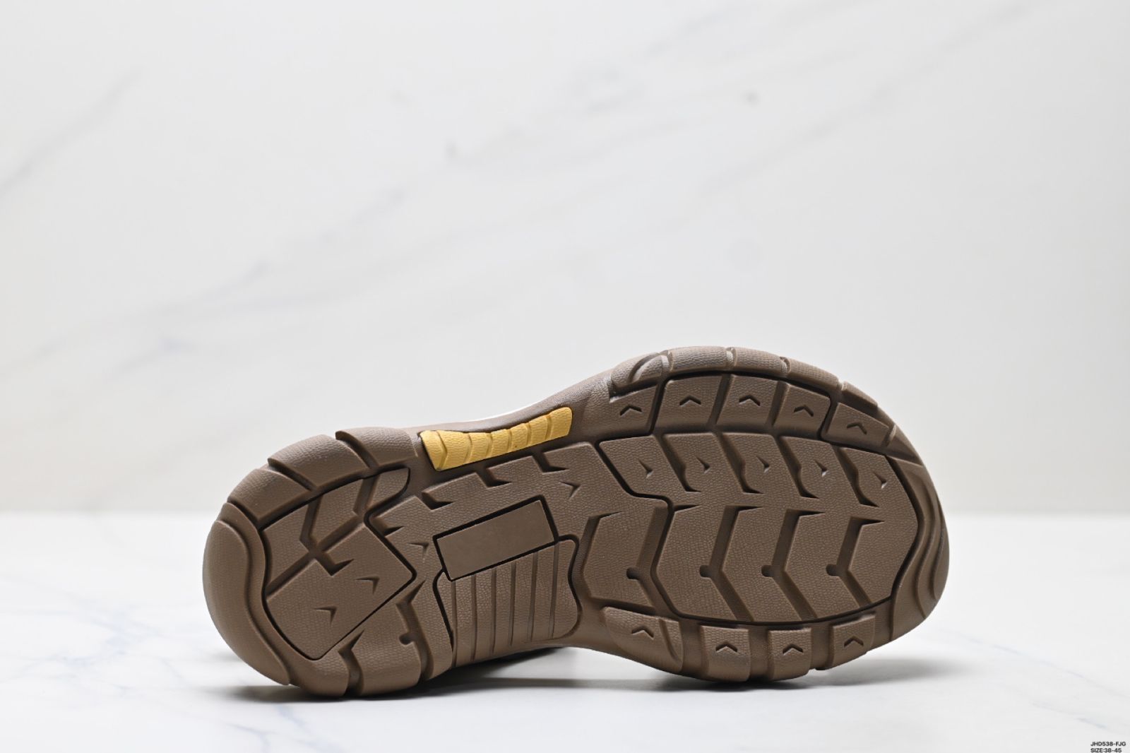 【今日特価】ECCO メンズ ローカット ラセン式締め付け スポーツサンダル 夏用レジャー ネット素材仕様 送料無料 在庫限定セール価格！