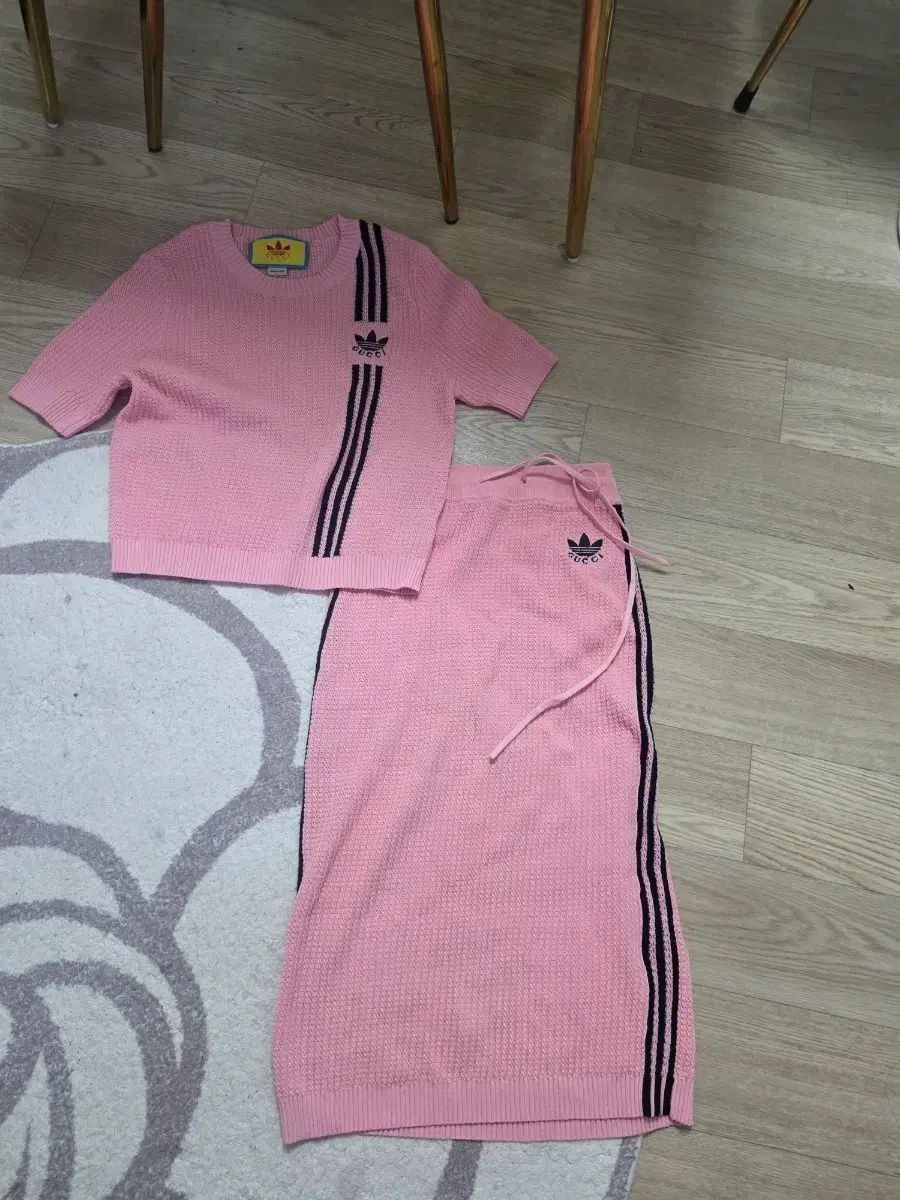 グッチ adidas コラボ ピンク ニット トップス ボトムス セット