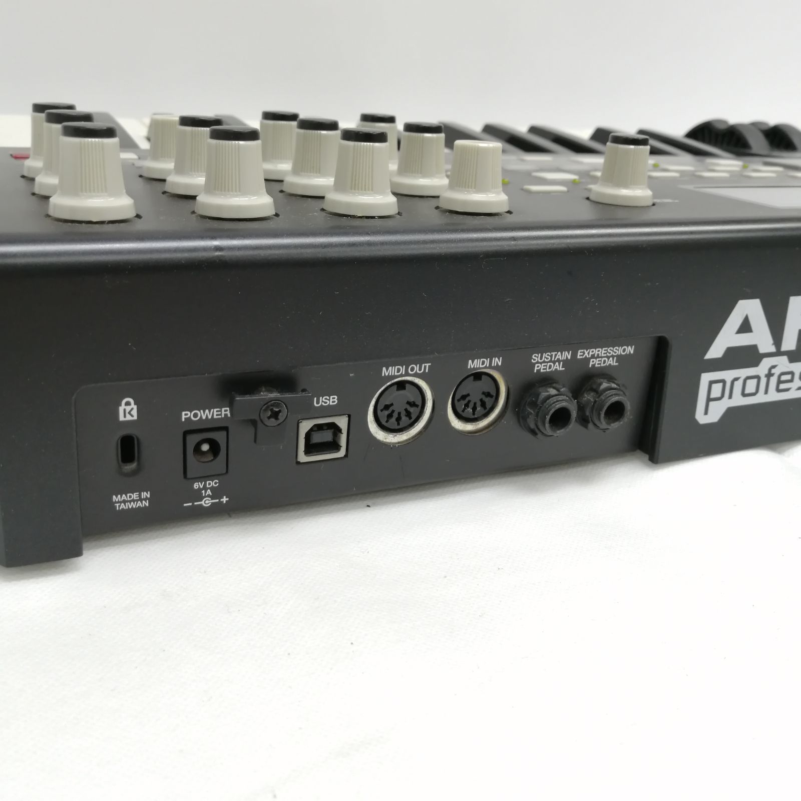 【動作品】AKAI MIDIキーボード mpk25 M2485-hh5rh 【動作品】AKAI MIDIキーボード mpk25 M2485-hh5rh