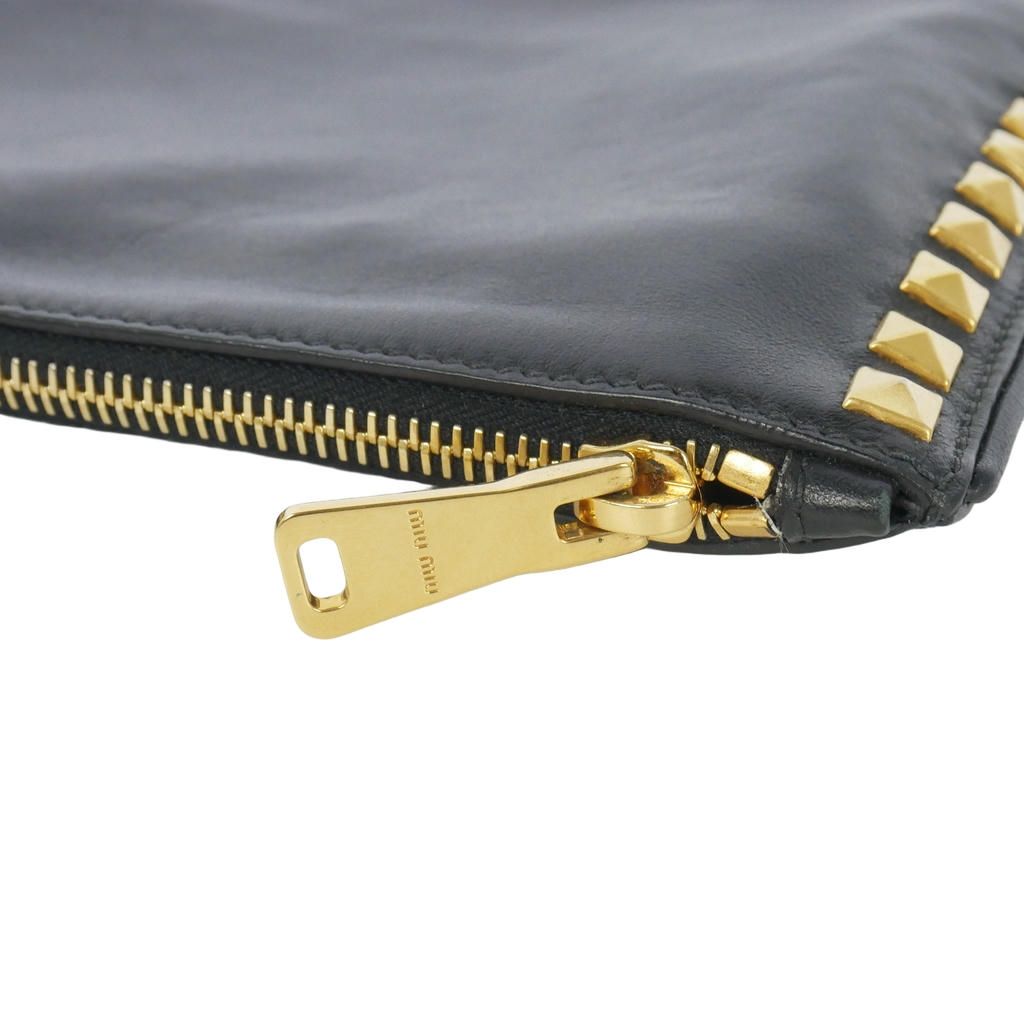 ☆MIU MIU スタッズ クラッチバッグ☆ ミュウミュウ miumiu レザー スタッズ クラッチバッグ ゴールド金具 黒