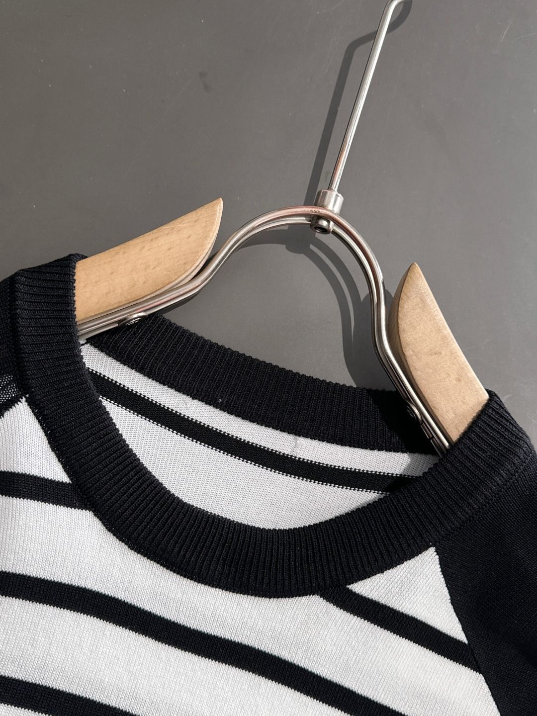 【今日特価】Burberry 2025SS メンズラウンドネック T シャツ