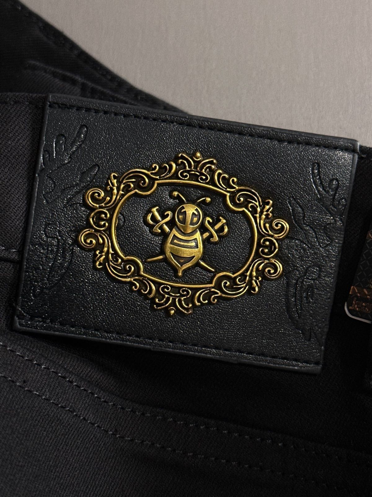 【今日特価】Dior 2025 夏 刺繍ポケット シェイプドジーンズ