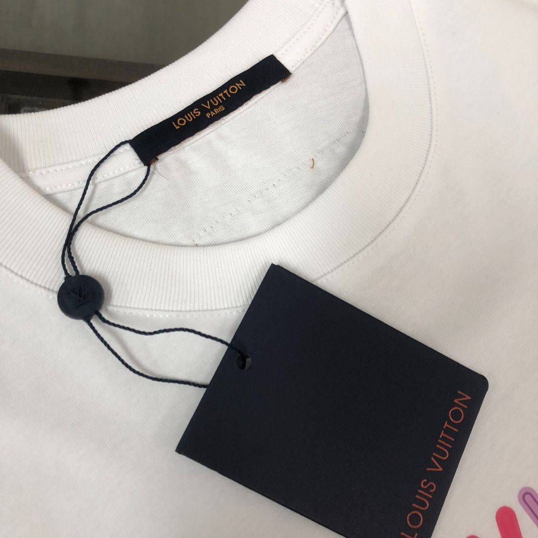 【本日限定特価】Louis Vuitton メンズ カジュアルTシャツ 夏用 270g 高品質コットン 米白/ブラック M-3XL [本日特価|新品未使用品]