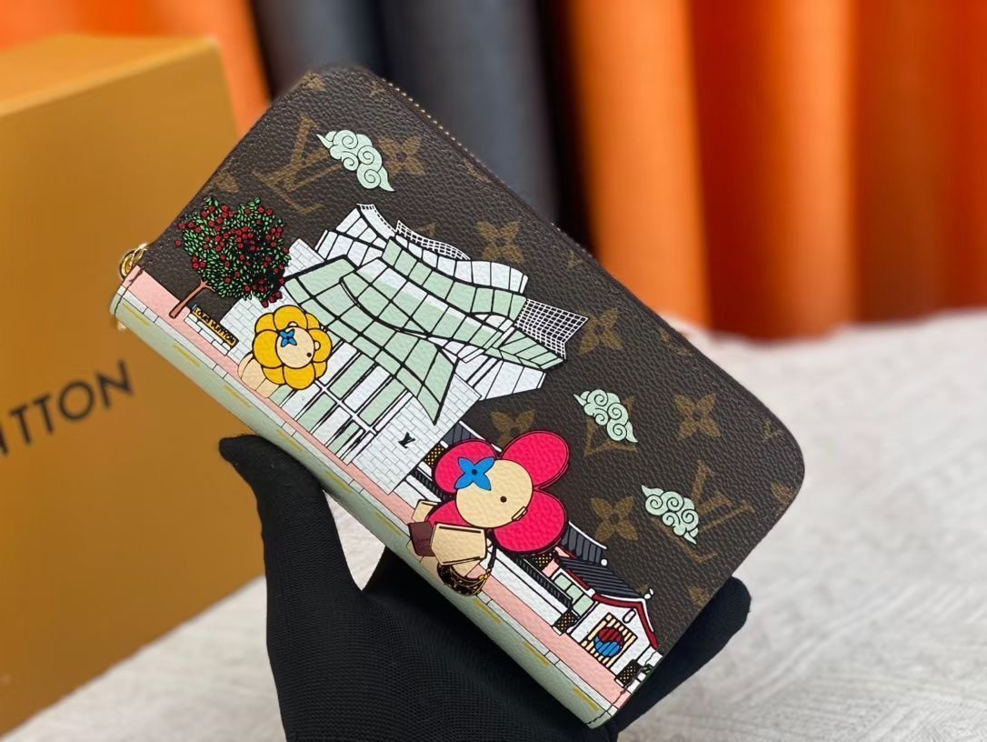 LVルイ・ヴィトン／限定ウォレット「ジビ・ウォーレット」、モノグラムキャンバスにルイ・ヴィトンのかわいいマスコット「ヴィヴィアン」のイラストをプリント[本日特価|新品未使用品]
