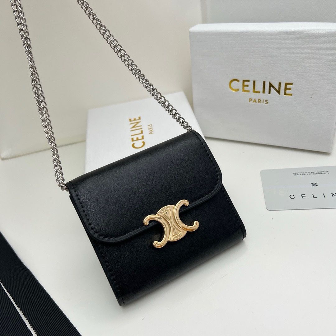 【本日限定】?Celine トリオンフ チェーンウォレット 10783 ? 高級本革＆チェーン付き！マルチ使い可能[本日特価|新品未使用品]