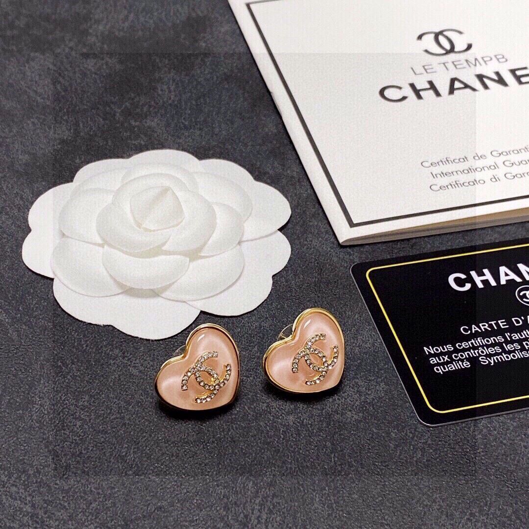 【今日特価】Chanel クラシック ピンク ハート ダブル C ピアス 送料無料！在庫限定セール価格