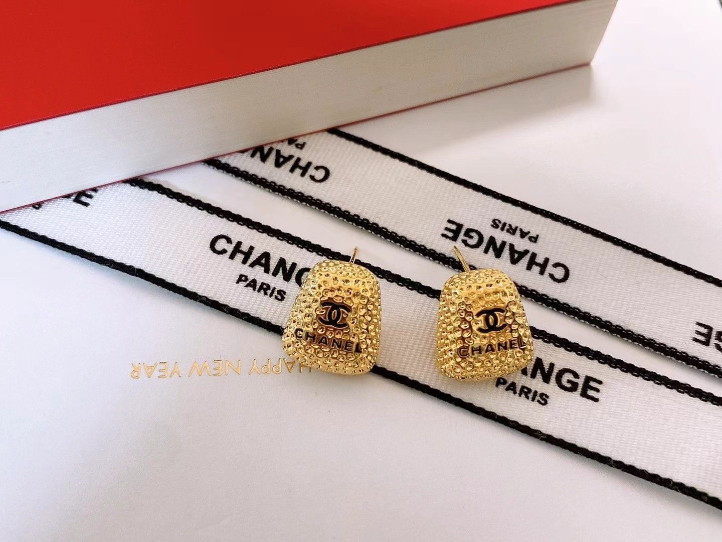 【今日特価】CHANEL 最新モデル ピアス 送料無料！在庫限定セール価格